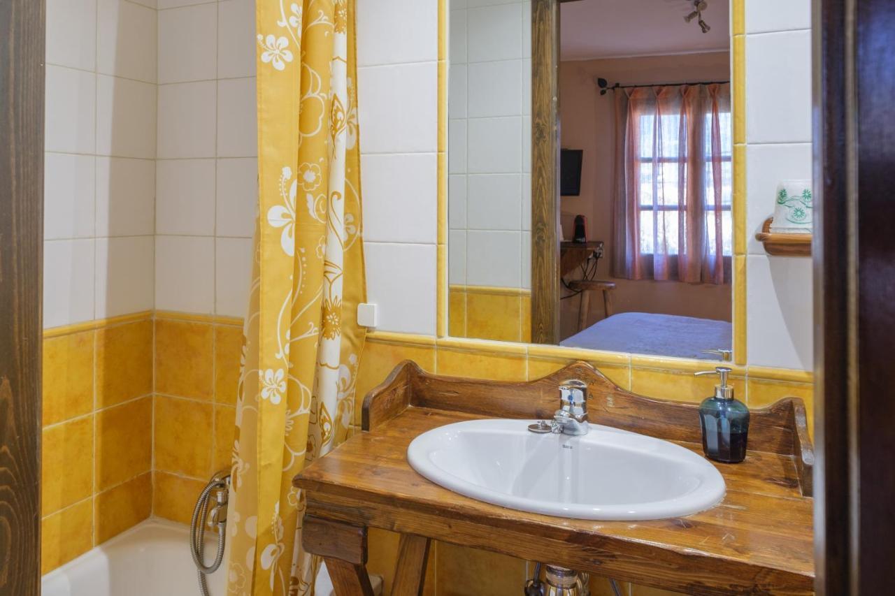 El Rincon De Andrea Habitaciones ビエスカス エクステリア 写真